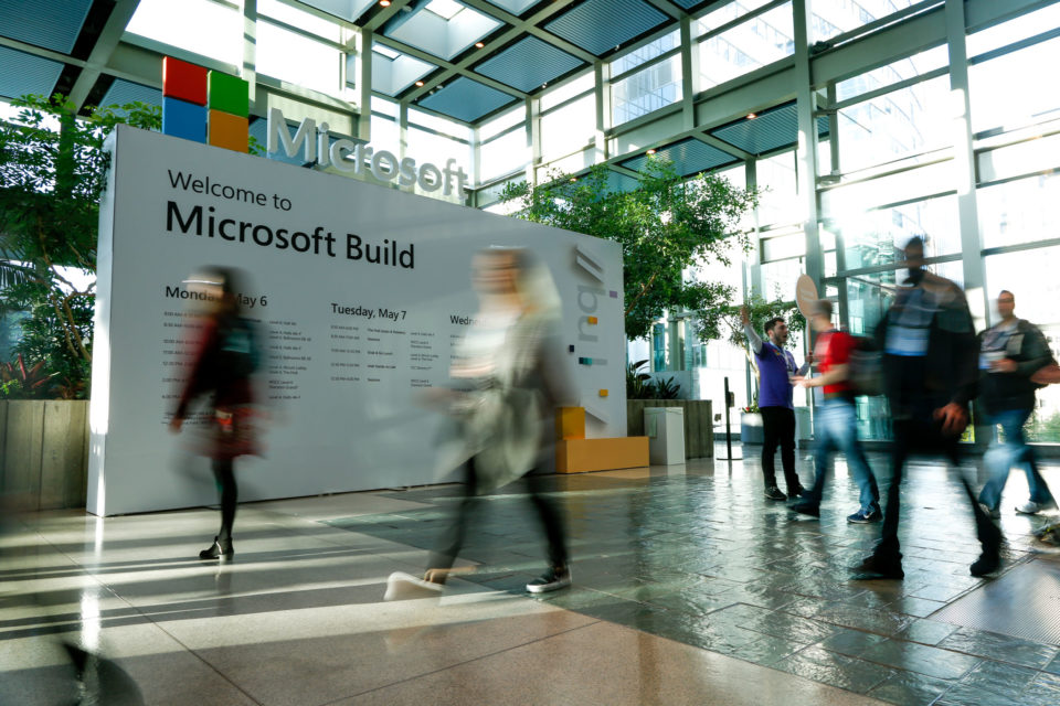 Microsoft Build 2019: un recorrido virtual
<span class="bsf-rt-reading-time"><span class="bsf-rt-display-label" prefix="Tiempo de Lectura"></span> <span class="bsf-rt-display-time" reading_time="7"></span> <span class="bsf-rt-display-postfix" postfix="minutos"></span></span>