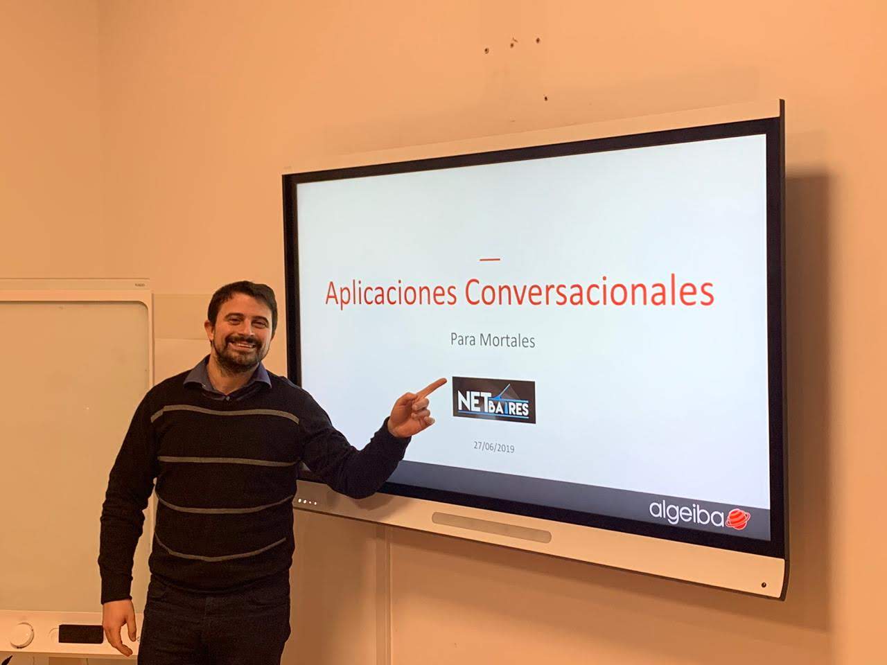 Bots en Azure: Aplicaciones Conversacionales para Mortales
<span class="bsf-rt-reading-time"><span class="bsf-rt-display-label" prefix="Tiempo de Lectura"></span> <span class="bsf-rt-display-time" reading_time="6"></span> <span class="bsf-rt-display-postfix" postfix="minutos"></span></span>