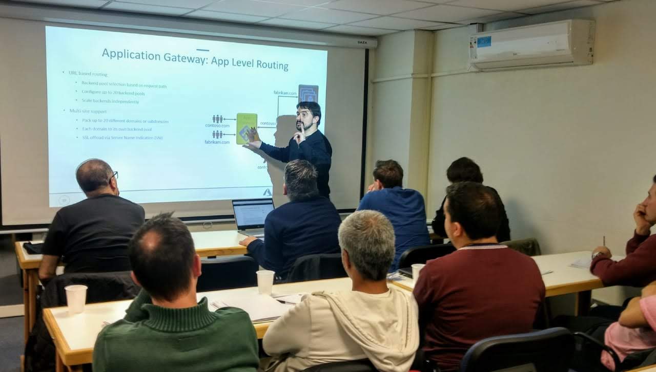 Azure Fundamentals: plataforma de redes – MUG 2019/07
<span class="bsf-rt-reading-time"><span class="bsf-rt-display-label" prefix="Tiempo de Lectura"></span> <span class="bsf-rt-display-time" reading_time="1"></span> <span class="bsf-rt-display-postfix" postfix="minutos"></span></span>