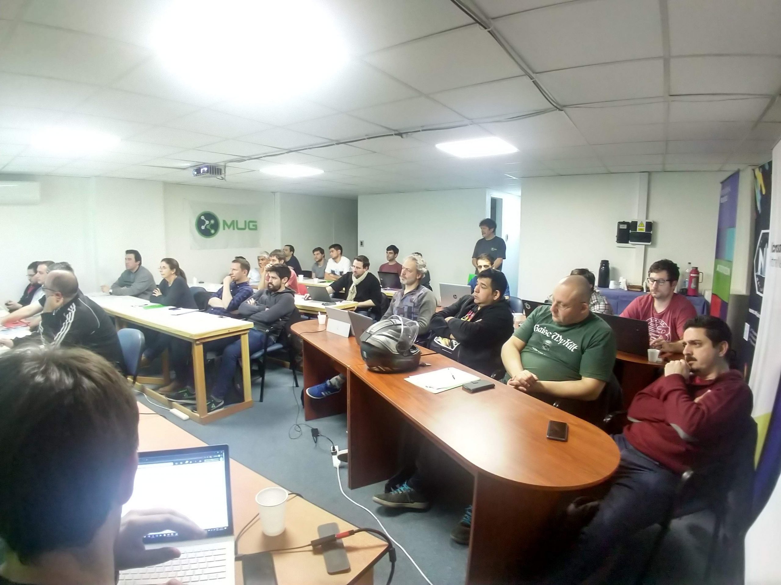 Azure Fundamentals: identidades en la nube – MUG 2019/08
<span class="bsf-rt-reading-time"><span class="bsf-rt-display-label" prefix="Tiempo de Lectura"></span> <span class="bsf-rt-display-time" reading_time="1"></span> <span class="bsf-rt-display-postfix" postfix="minutos"></span></span>